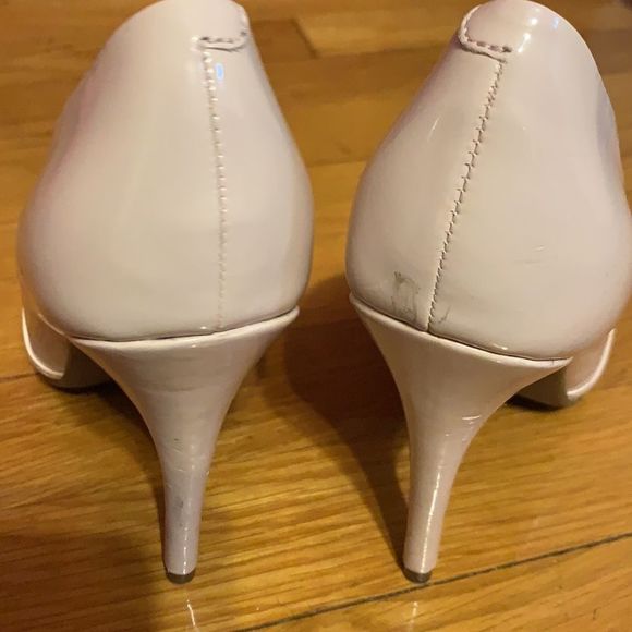 Light Patent Pink Guess Heels Size 7.5 M - Picture 4 of 5